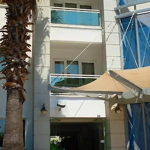 Blue Lagoon Otel